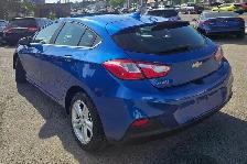 This Hatchback/Liftback/Notchback powered by a Diesel engine fea - Photo 4