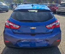 This Hatchback/Liftback/Notchback powered by a Diesel engine fea - Photo 5