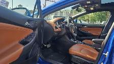 This Hatchback/Liftback/Notchback powered by a Diesel engine fea - Photo 11