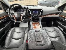 2017 Cadillac Escalade 4WD 4dr Premium Luxury - Photo 17