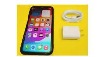 iPhone XR 64Gb BACK CRACKED UNLOCKED CELL PHONE CELLULAIRE APPLE