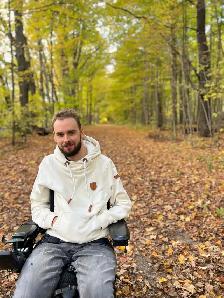 Caregiver in Burlington Needed