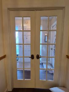 White wooden folding doors, glass doors & swinging doors - Photo 2