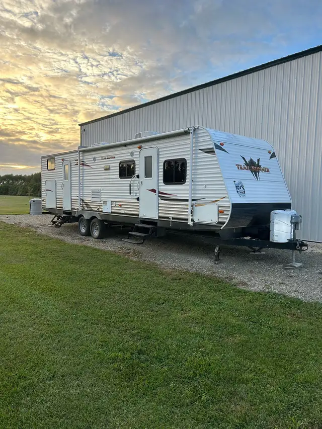 trail runner camper