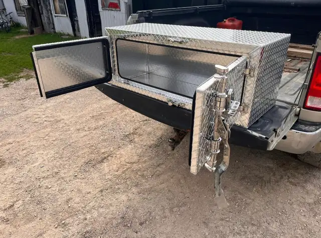 Brand New Aluminum Diamond Plate Truck Tool Boxes