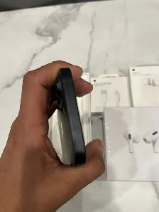 iPhone 16 128gb 94% battery Airpods/Charger Set/Delivery - Photo 3
