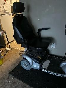 Older  scooter - Photo 2