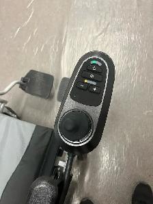 New # Electric wheelchair - Photo 7