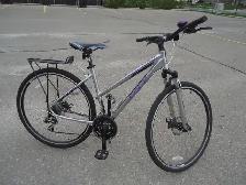 Like New: GT - Transeo 4.0 (Disk Brakes)