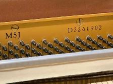 Yamaha Apartment size 88 Key Piano - Photo 5