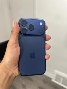 iPhone 17 Pro 256gb Airpods/Charger Bundle/Delivery - Photo 2