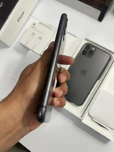 iPhone 11 / 11 PRO 64GB Accessories Package/Delivery - Photo 9