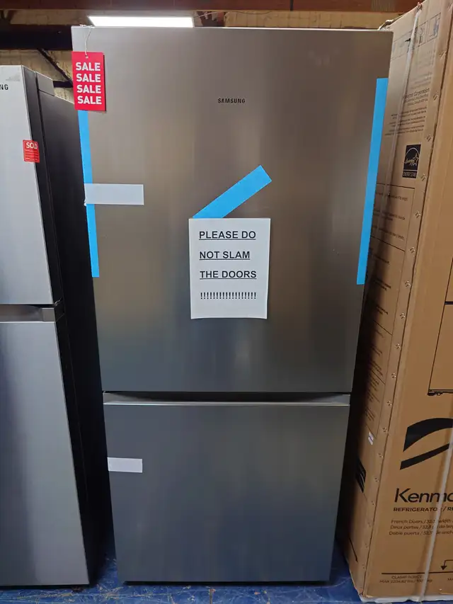 Samsung '30' Stainless Steel Bottom Freezer Top Fridge on Sale‼️