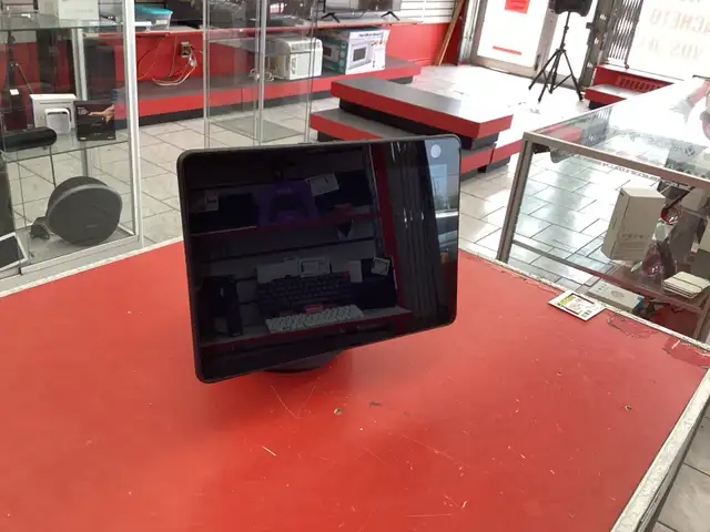assistant Amazon echo show 10