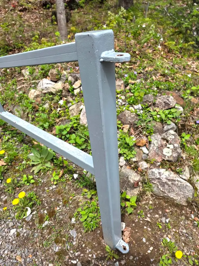 DRIVEWAY GATE STEEL - 18FT (SWING) WITH POSTS