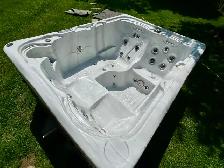 Restored 2014 Hydropool Hot Tub For Sale