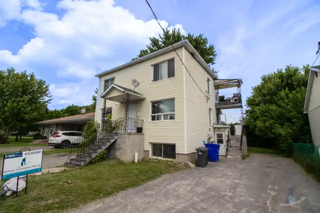 Appartement à louer - 234 rue East