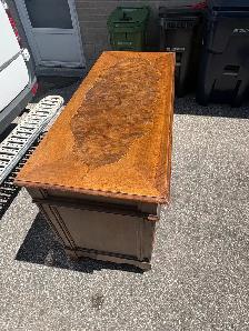 Free delivery Antique Wood Sideboard with Drawers - Photo 4