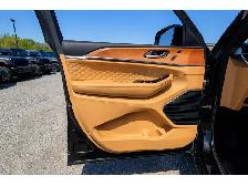 2023 Jeep Grand Cherokee L Summit Reserve 4x4 - Photo 18