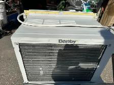 Air Conditioner (10,000 BTU) - Photo 5