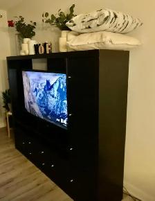 IKEA furniture TV unit - Photo 3