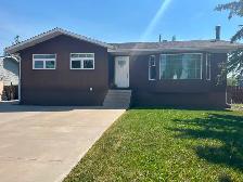 FOR SALE RAYMOND: 235S 50W Raymond - MLS#A2314508
