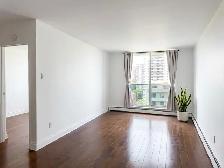 Renovated 1Brm Avail June 1st Walking Dist St-Joseph’ Hospital - Photo 3