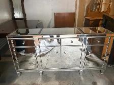 Free delivery used Mirrored Sideboard with 4 Drawers - Photo 2