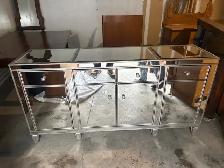 Free delivery used Mirrored Sideboard with 4 Drawers - Photo 3