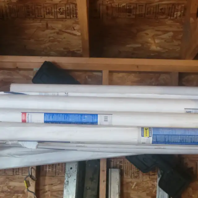 TYVEK 9ftx100ft per roll. 90$ per roll