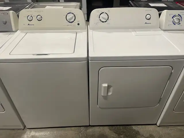 Laveuse sécheuse traditionnelles blanches Amana