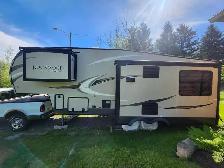 32ft Rockwell UltraLite Trailer - Photo 2