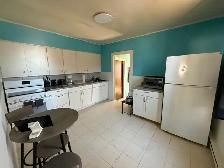 5 Unit Multi-Family Building w/ 5 quiet and clean tenants - Photo 2