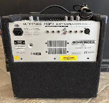 Behringer Ultratone K450FX 3-Channel PA & Keyboard Amplifier - Photo 3