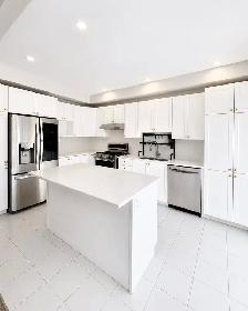 3-bed 3-bath single Home in Stittsville Kanata - Photo 5