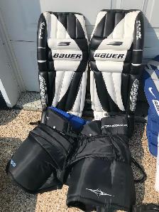 Goalie Equipment - Photo 4