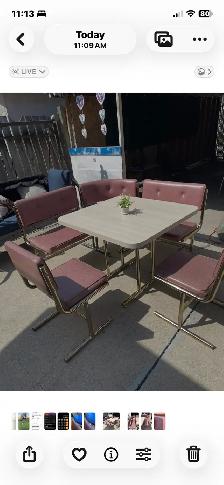 Vintage 60’s -70’s era Dining Nook Set