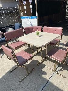Vintage 60’s -70’s era Dining Nook Set - Photo 3