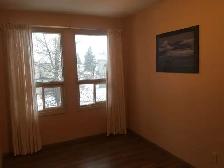 3-Bedroom Townhouse in Beddington - Photo 6