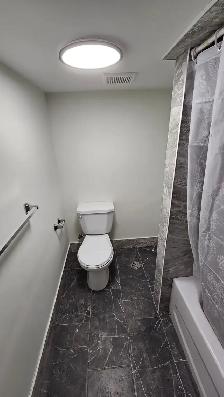 2 bedrooms, 1 bath lower unit utility included, Ready to Move in - Photo 6