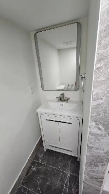 2 bedrooms, 1 bath lower unit utility included, Ready to Move in - Photo 8