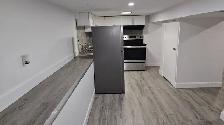 2 bedrooms, 1 bath lower unit utility included, Ready to Move in - Photo 9