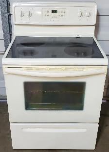 Kenmore smooth top Stove - self-cleaning, working - Photo 3