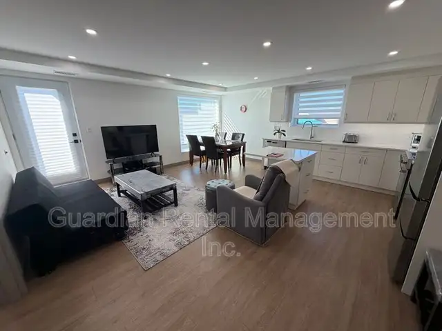 Available Now – $2,500/month 3-bedroom, 1-bath Apartment