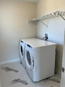 Beautiful 4 Bedroom 3 Washroom House For Rent - Photo 10