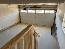 Beautiful 4 Bedroom 3 Washroom House For Rent - Photo 11