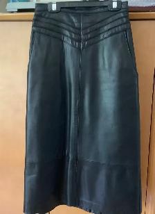 Jupe en cuir véritable et vintage
