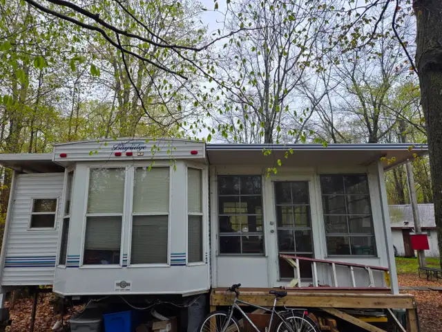 38 FOOT, BAYRIDGE TRAILER FOR SALE