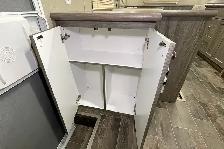 2019 General Coach Roughneck NT300 - Pre-Owned Travel Trailer. - Photo 16