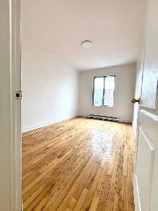 CDN Superbe 4.5 disponible Avenue Barclay - Photo 5
